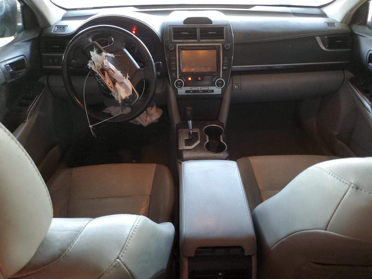 2014 Toyota Camry - Image 8