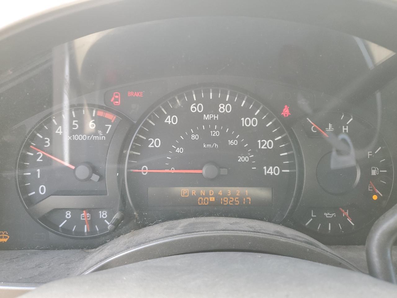 2005 Nissan Titan - Image 9