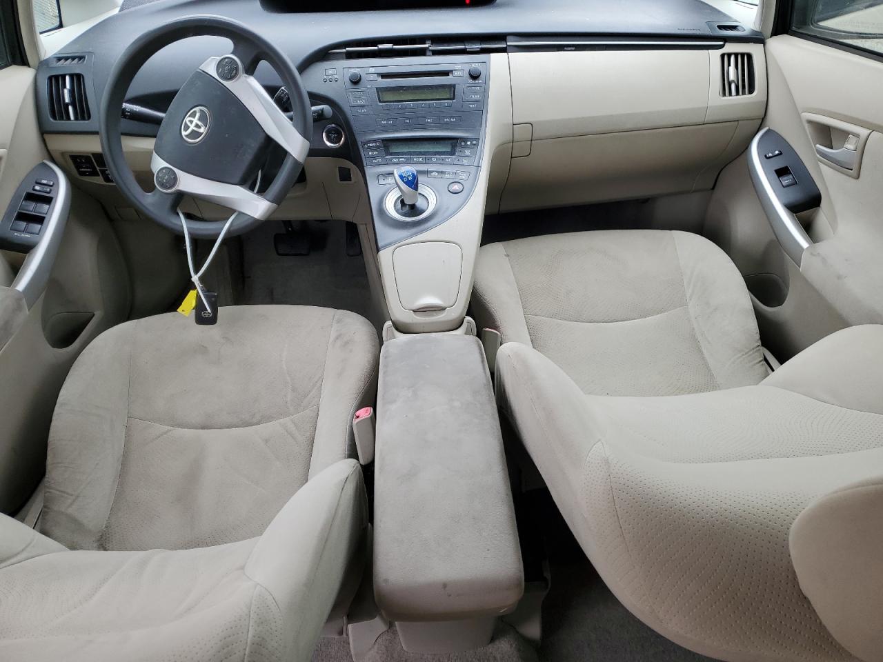2011 Toyota Prius - Image 8