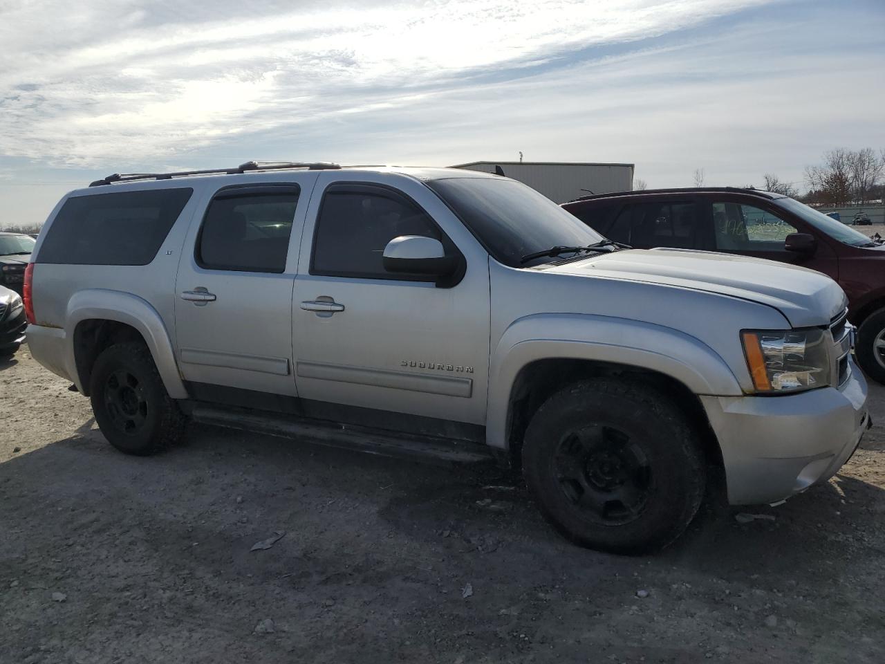 2012 Chevrolet Suburban - Image 4