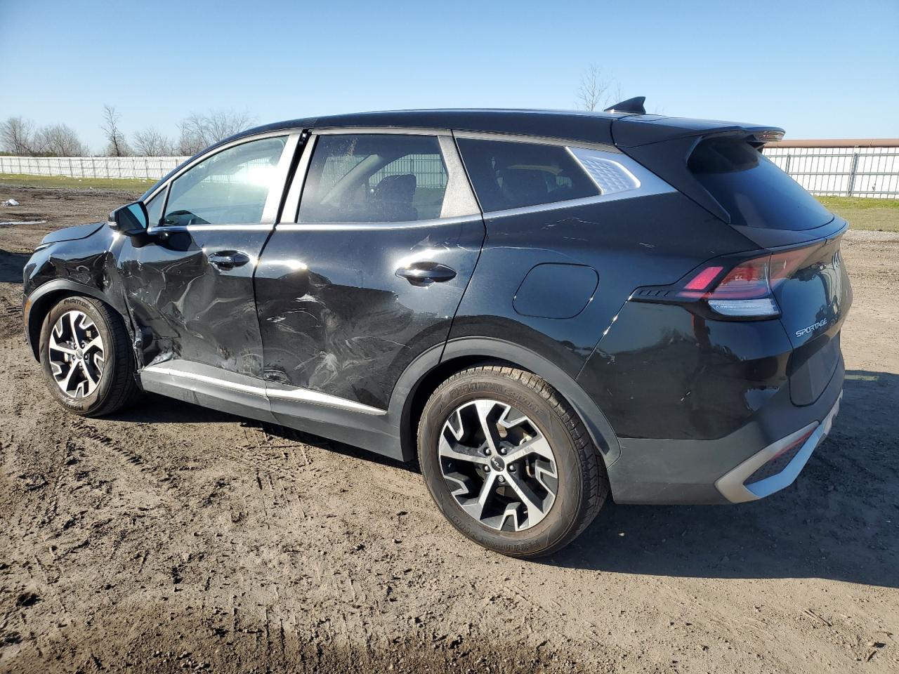 2023 Kia Sportage - Image 2