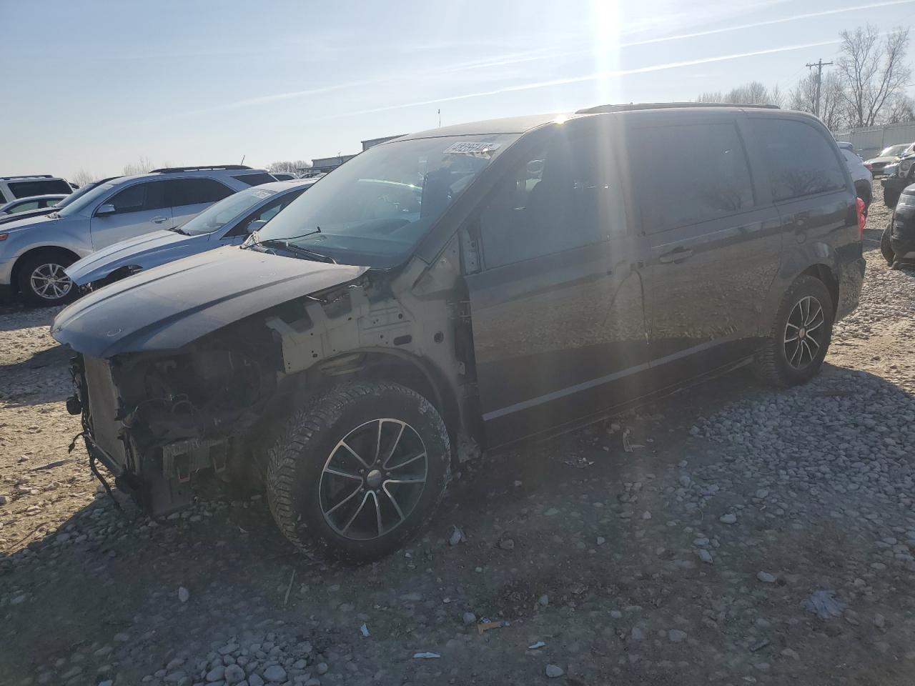 2018 Dodge Caravan - Image 1