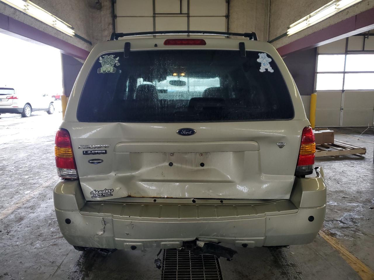2005 Ford Escape - Image 6