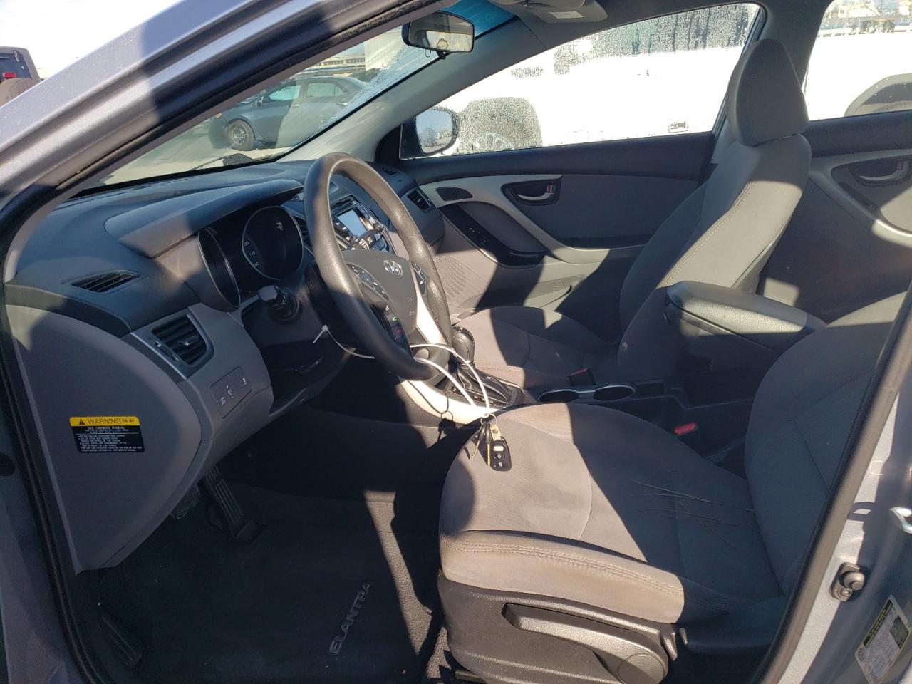 2015 Hyundai Elantra - Image 7