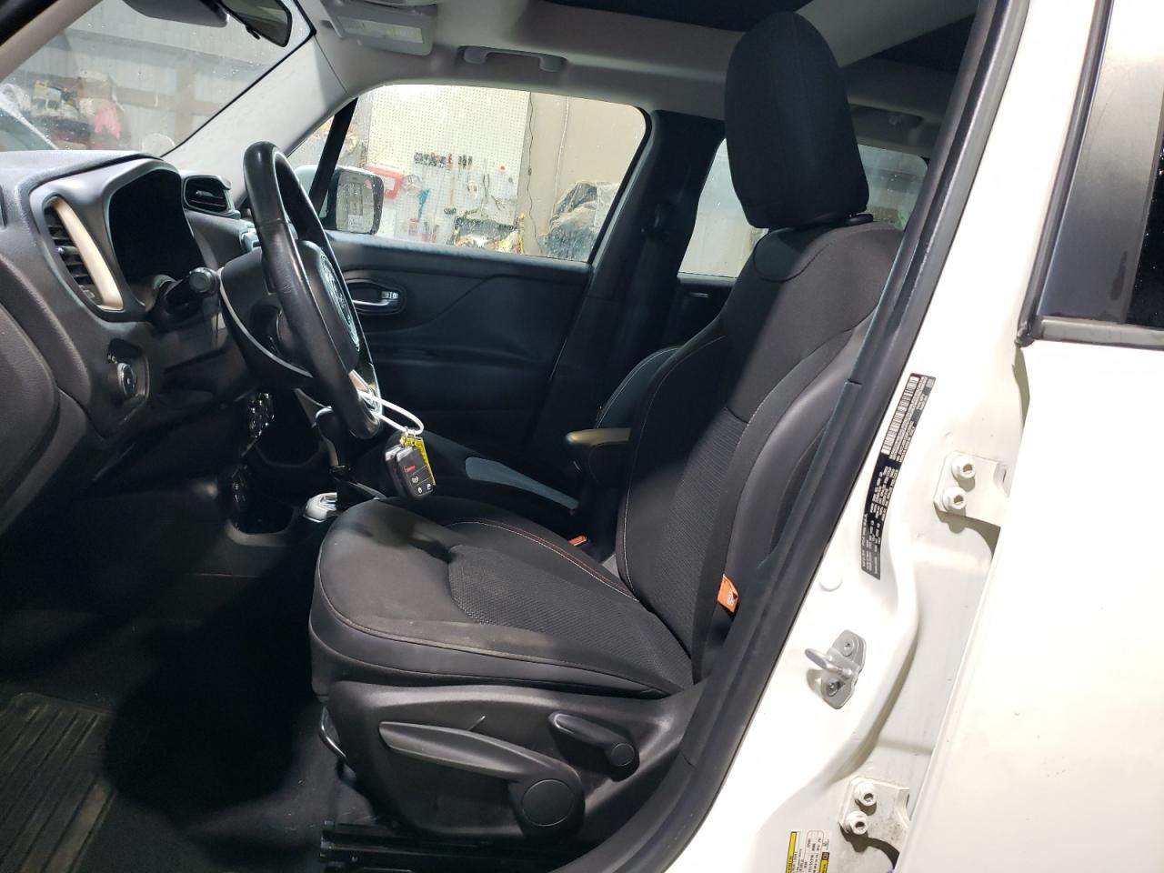 2016 Jeep Renegade - Image 7