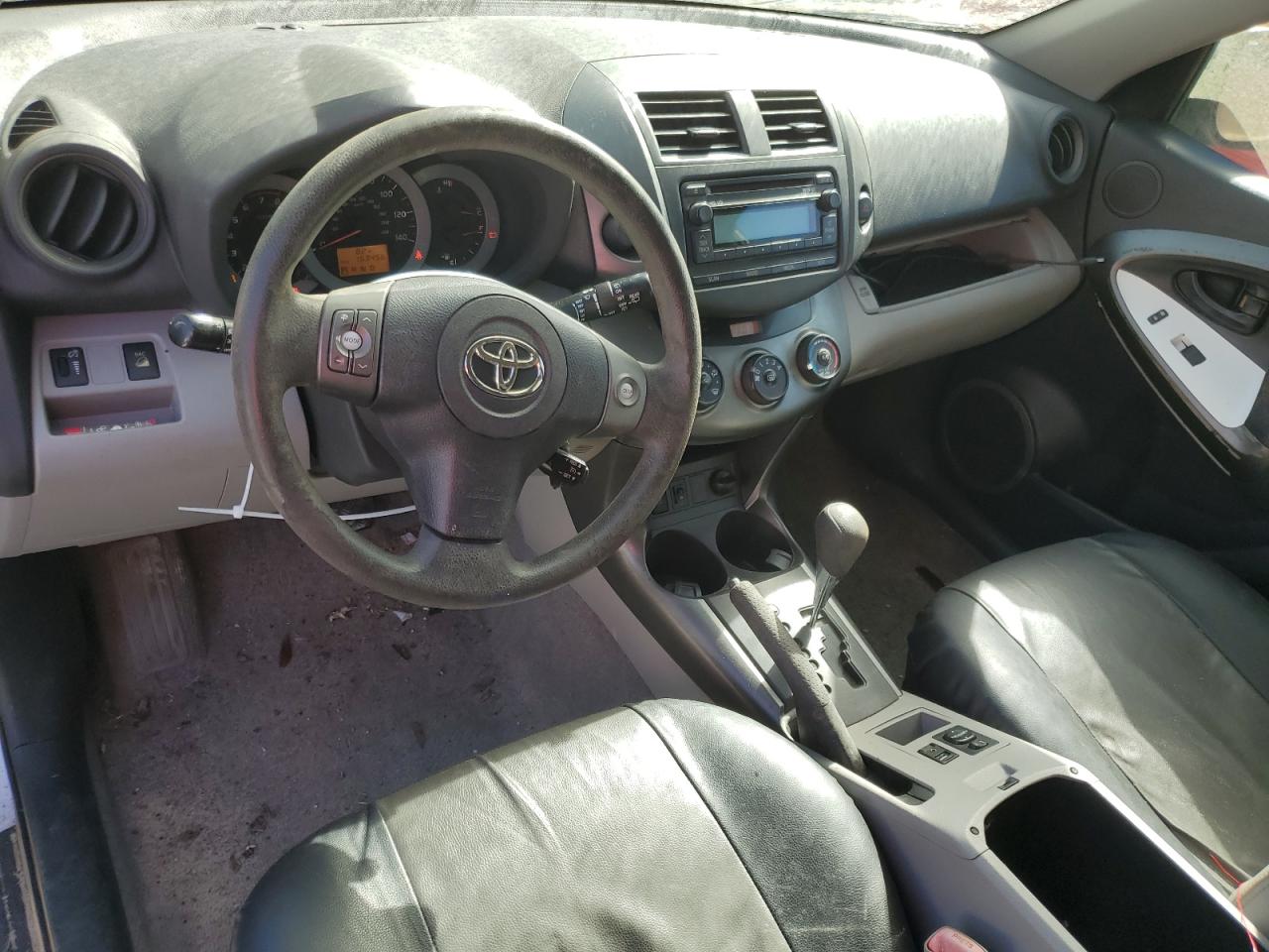 2012 Toyota RAV 4 - Image 8