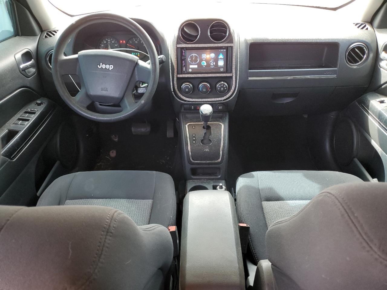 2010 Jeep Liberty (Patriot) - Image 8