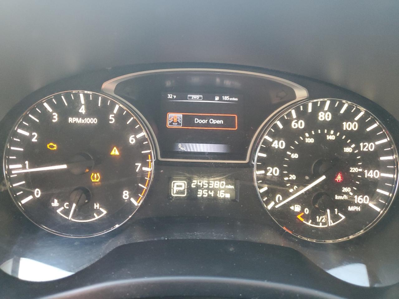 2015 Nissan Pathfinder - Image 9