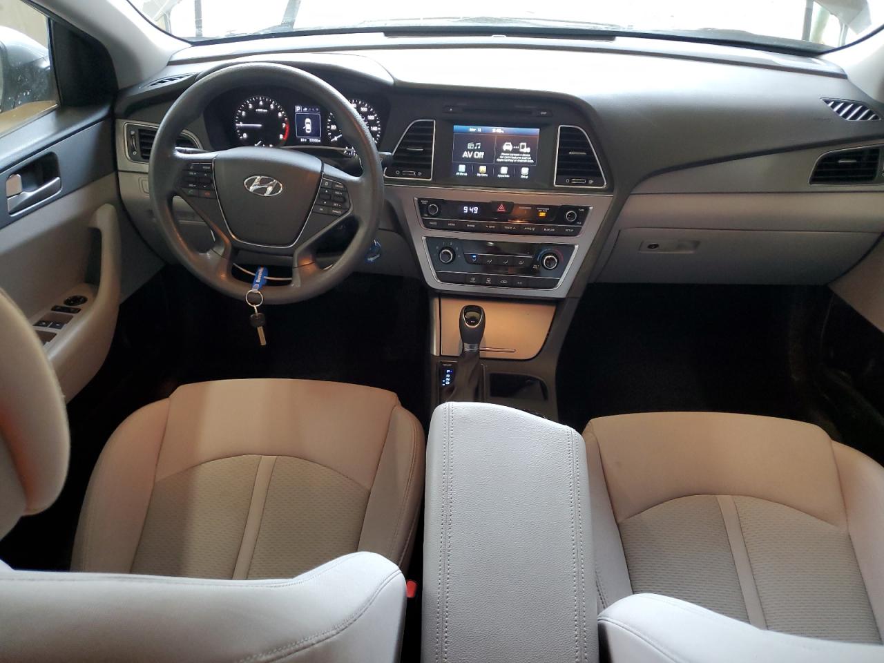 2017 Hyundai Sonata - Image 8
