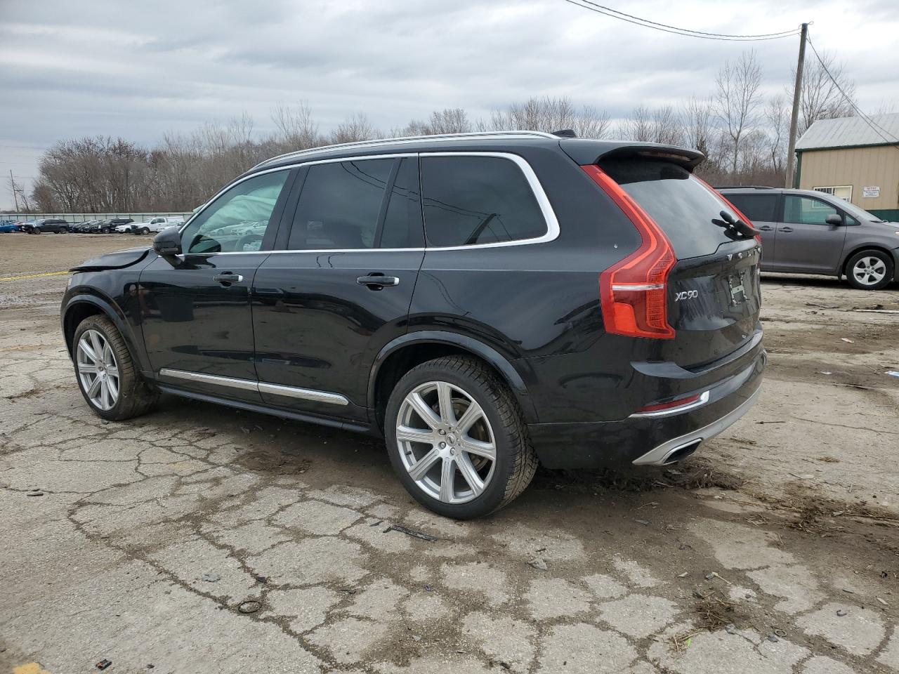 2019 Volvo XC90 - Image 2