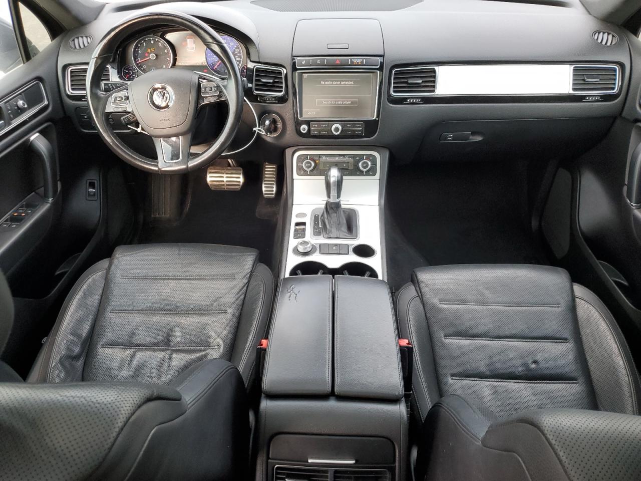 2017 Volkswagen Touareg Wolfsburg VIN: WVGRF7BP4HD002570 Lot: 49454705