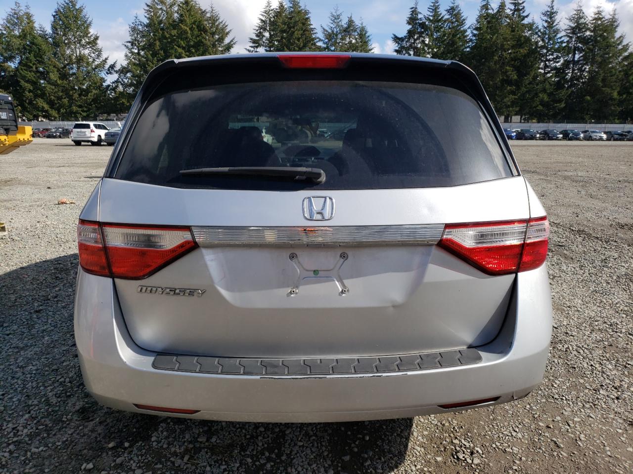 2011 Honda Odyssey - Image 6