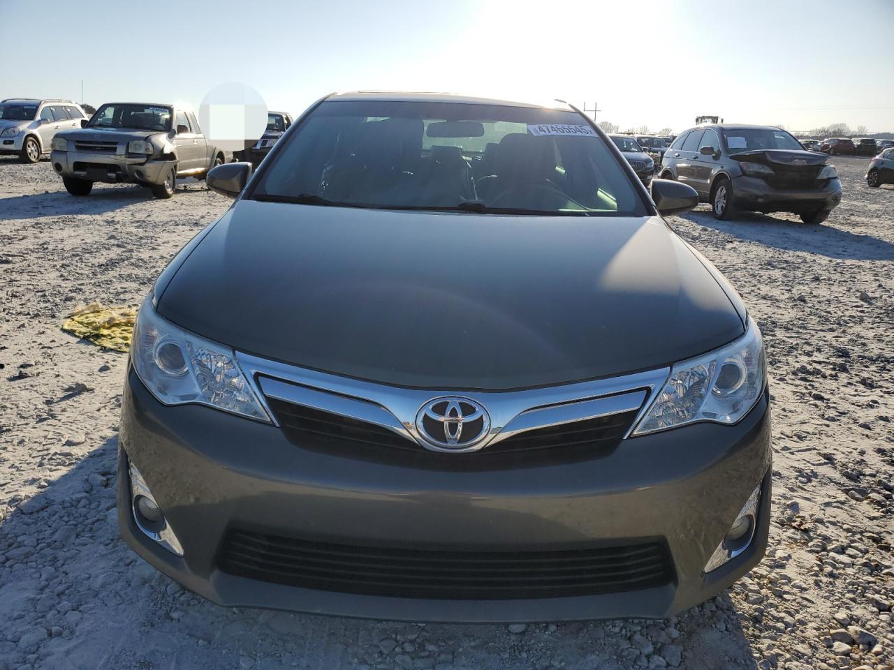 2012 Toyota Camry - Image 5