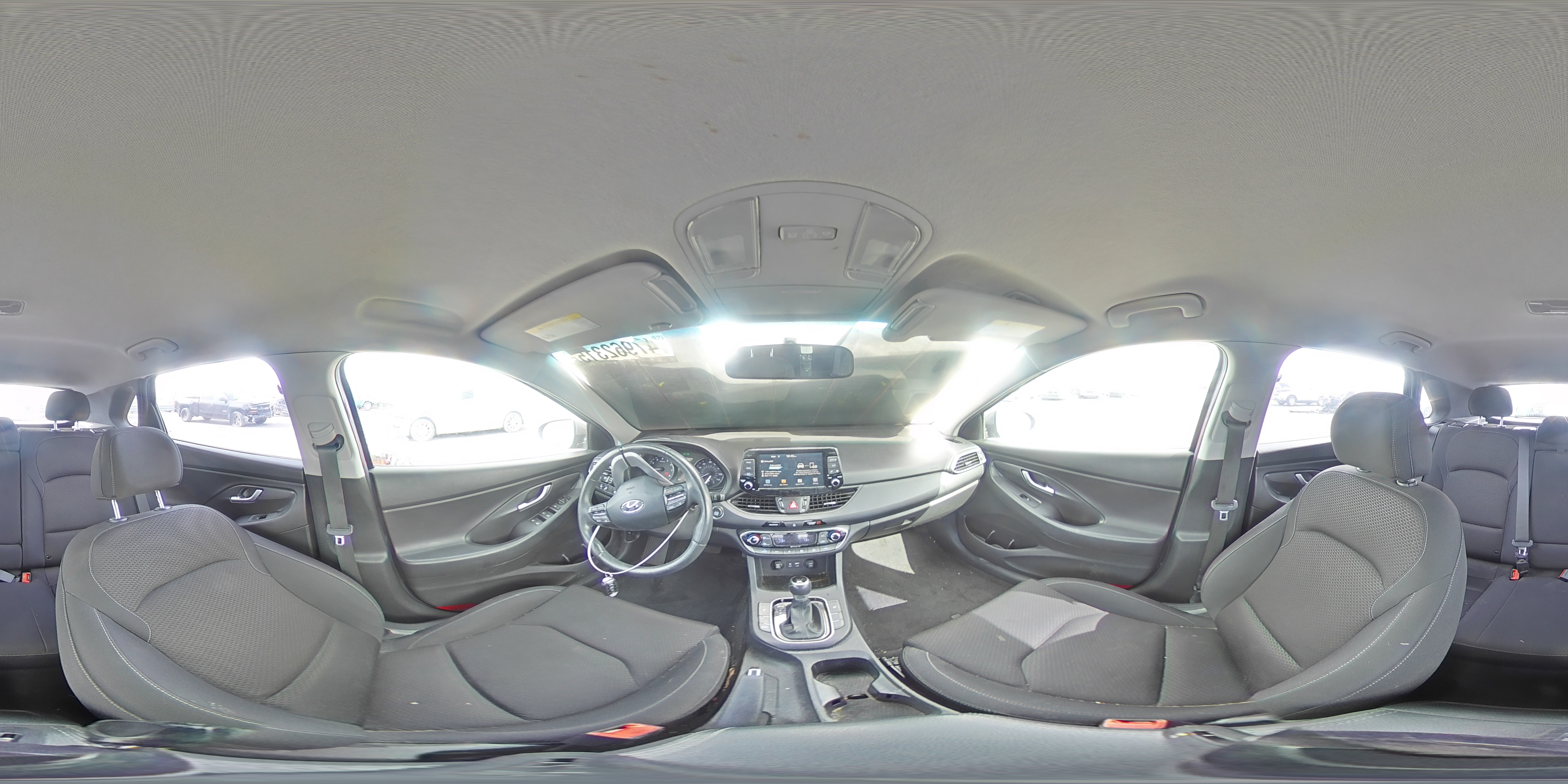 2018 Hyundai Elantra - Image 12