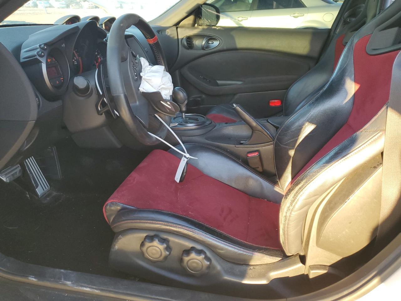 2018 Nissan 370Z - Image 7