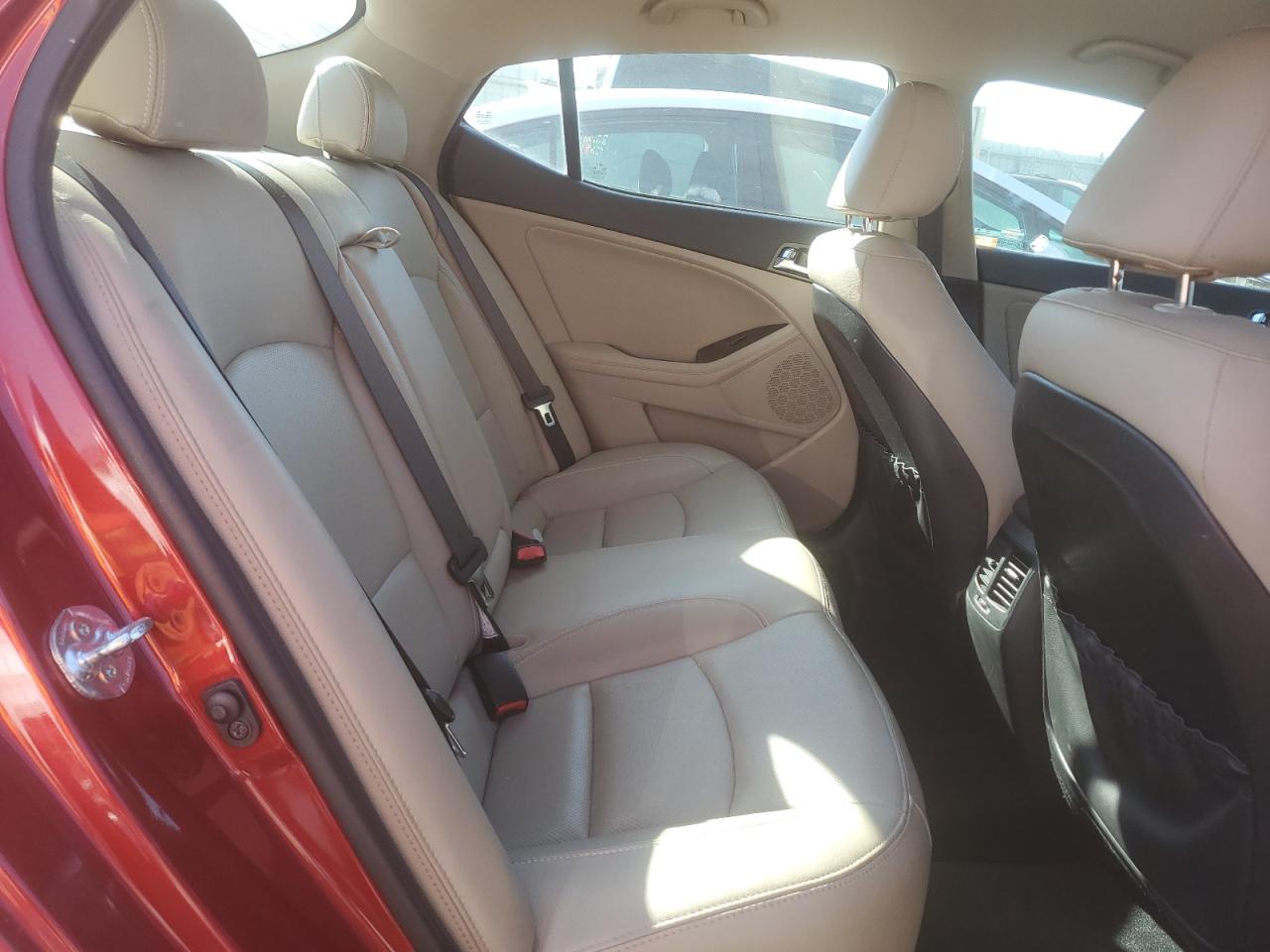 2013 Kia Optima - Image 10