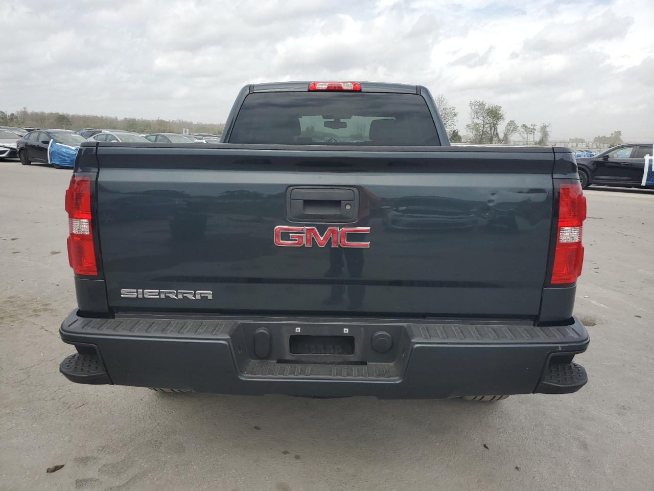 2017 GMC Sierra - Image 6