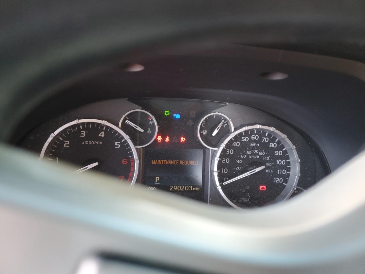 2014 Toyota Tundra - Image 9
