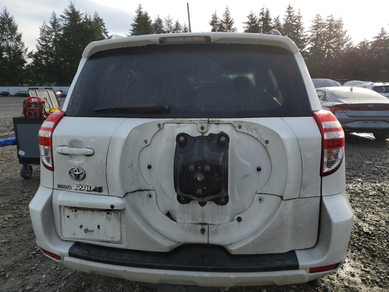 2010 Toyota RAV 4 - Image 6