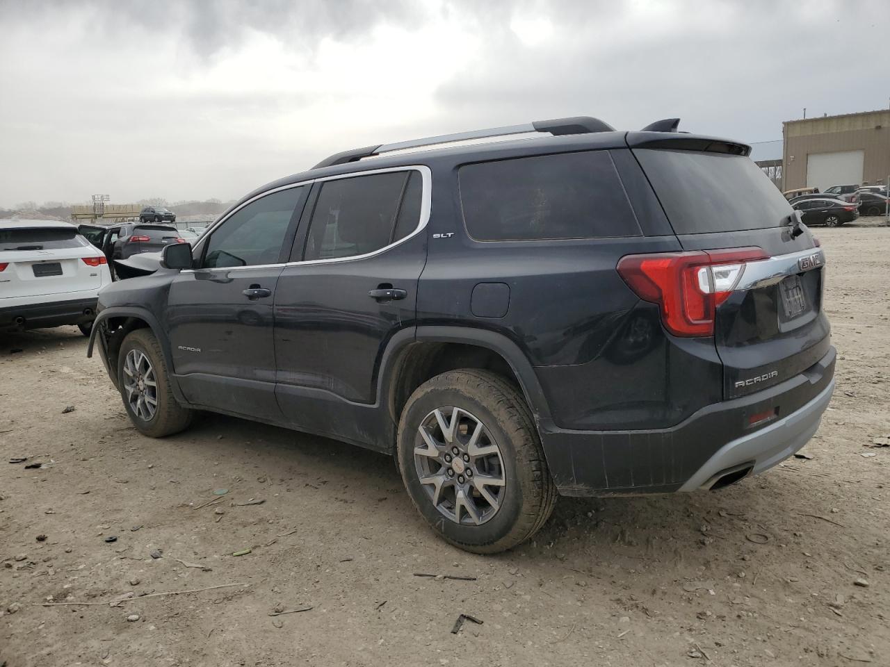 2021 GMC Acadia - Image 2