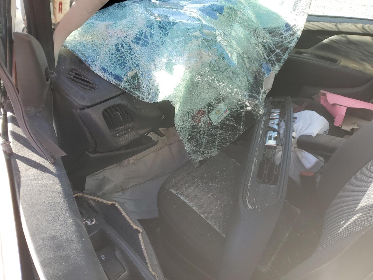 2020 RAM ProMaster City - Image 8