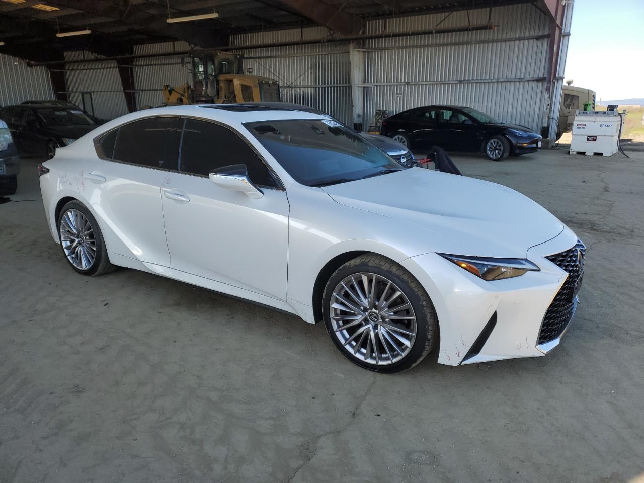 2023 Lexus IS - Image 4