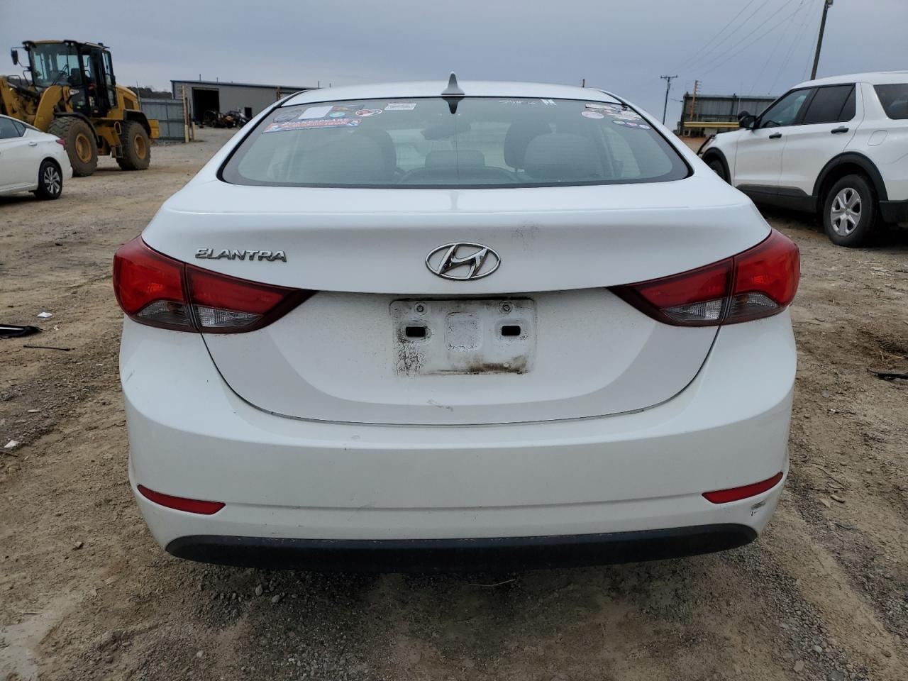 2015 Hyundai Elantra - Image 6
