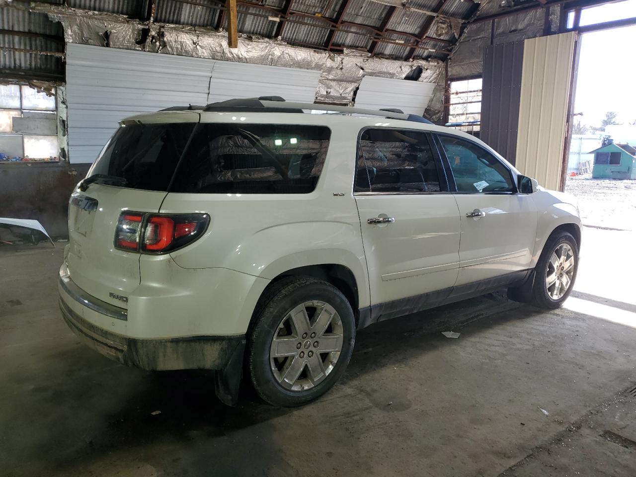 2017 GMC Acadia - Image 3