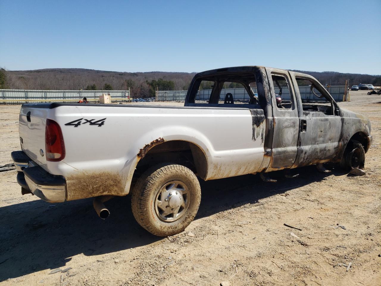 2003 Ford F250 - Image 3