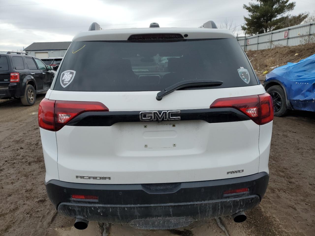 2019 GMC Acadia - Image 6