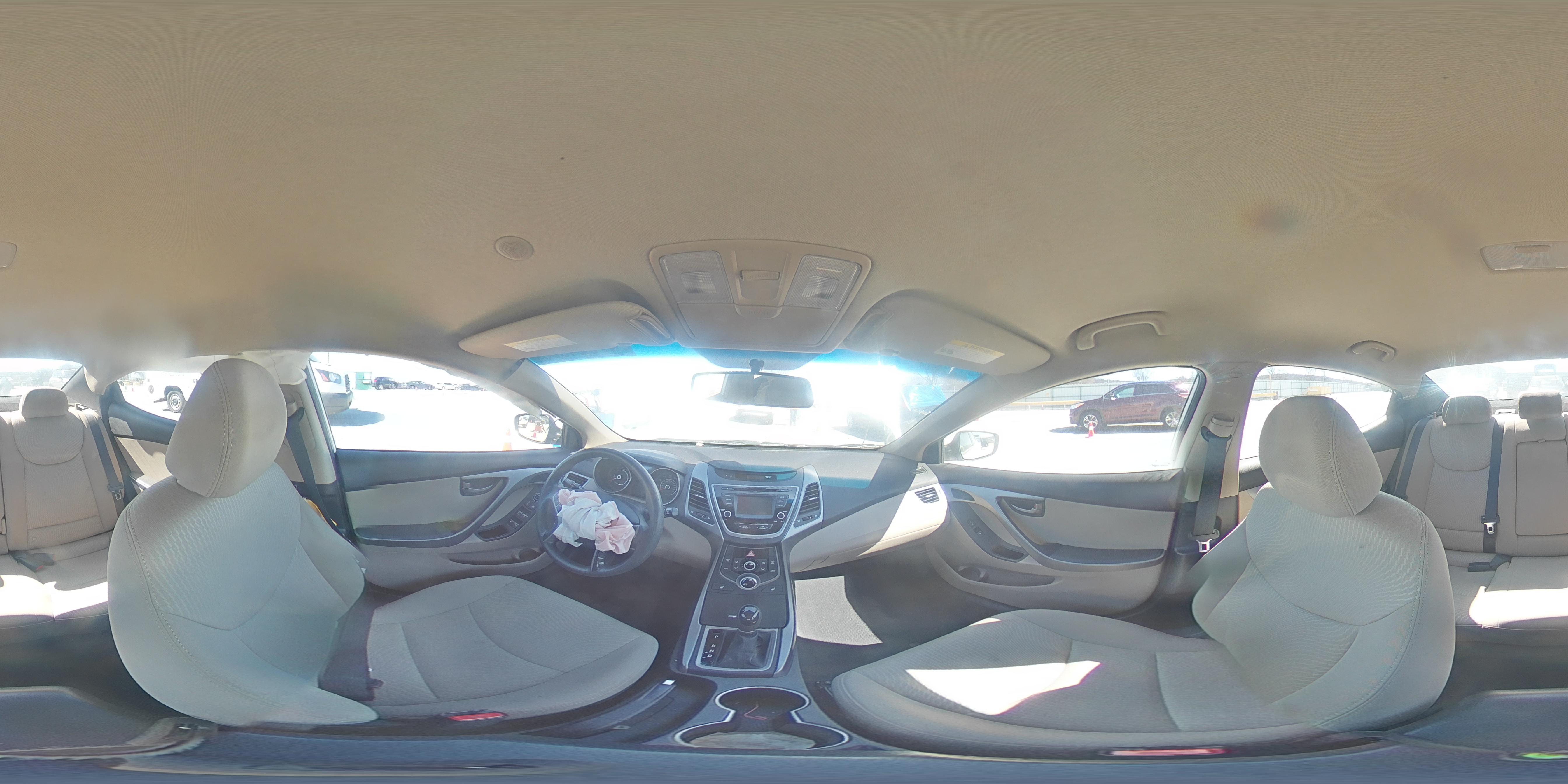 2014 Hyundai Elantra - Image 14