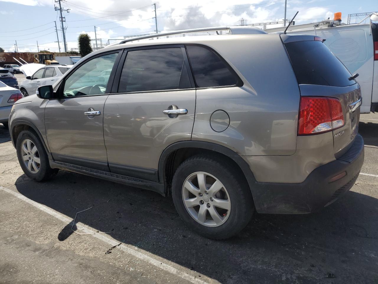 2013 Kia Sorento - Image 2