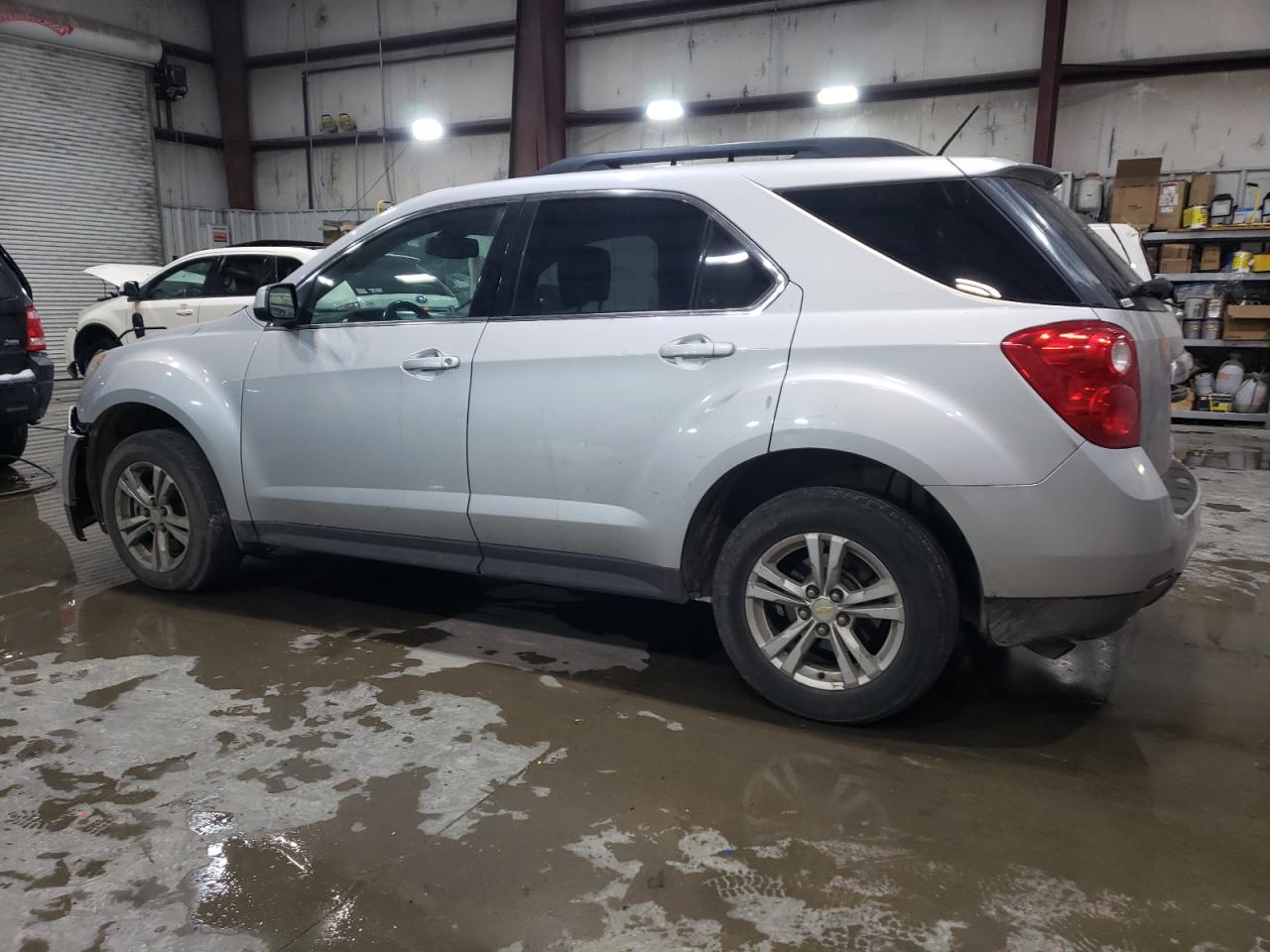 2011 Chevrolet Equinox - Image 2