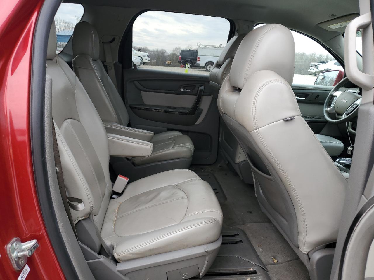 2014 GMC Acadia - Image 11