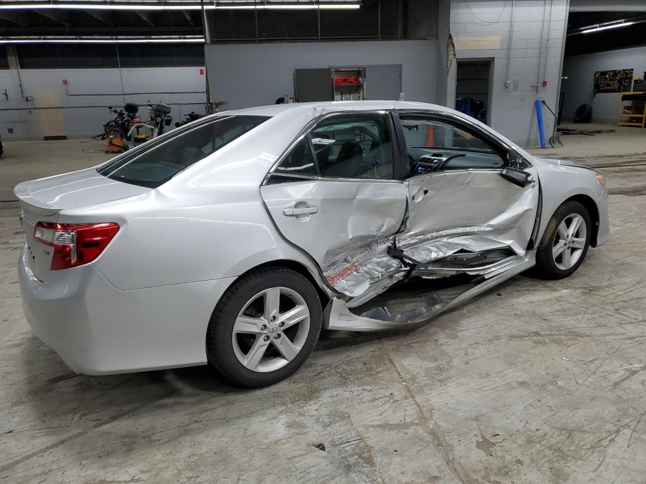 2012 Toyota Camry - Image 3