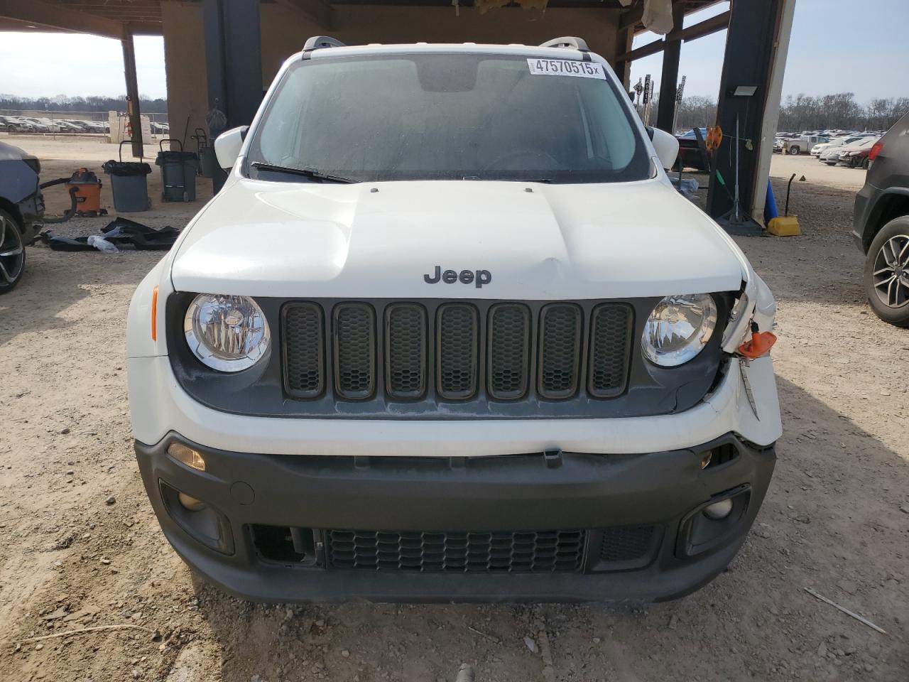 2017 Jeep Renegade - Image 5