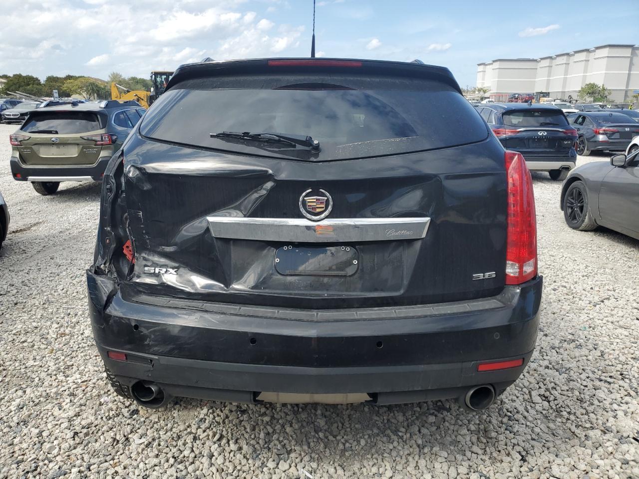 2014 Cadillac SRX - Image 6