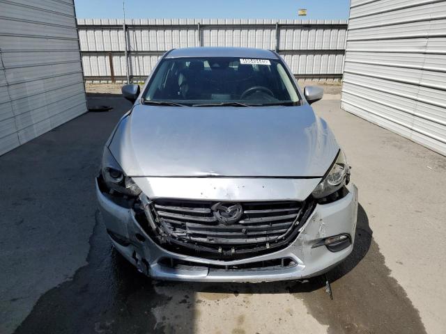  MAZDA 3 2018 Silver
