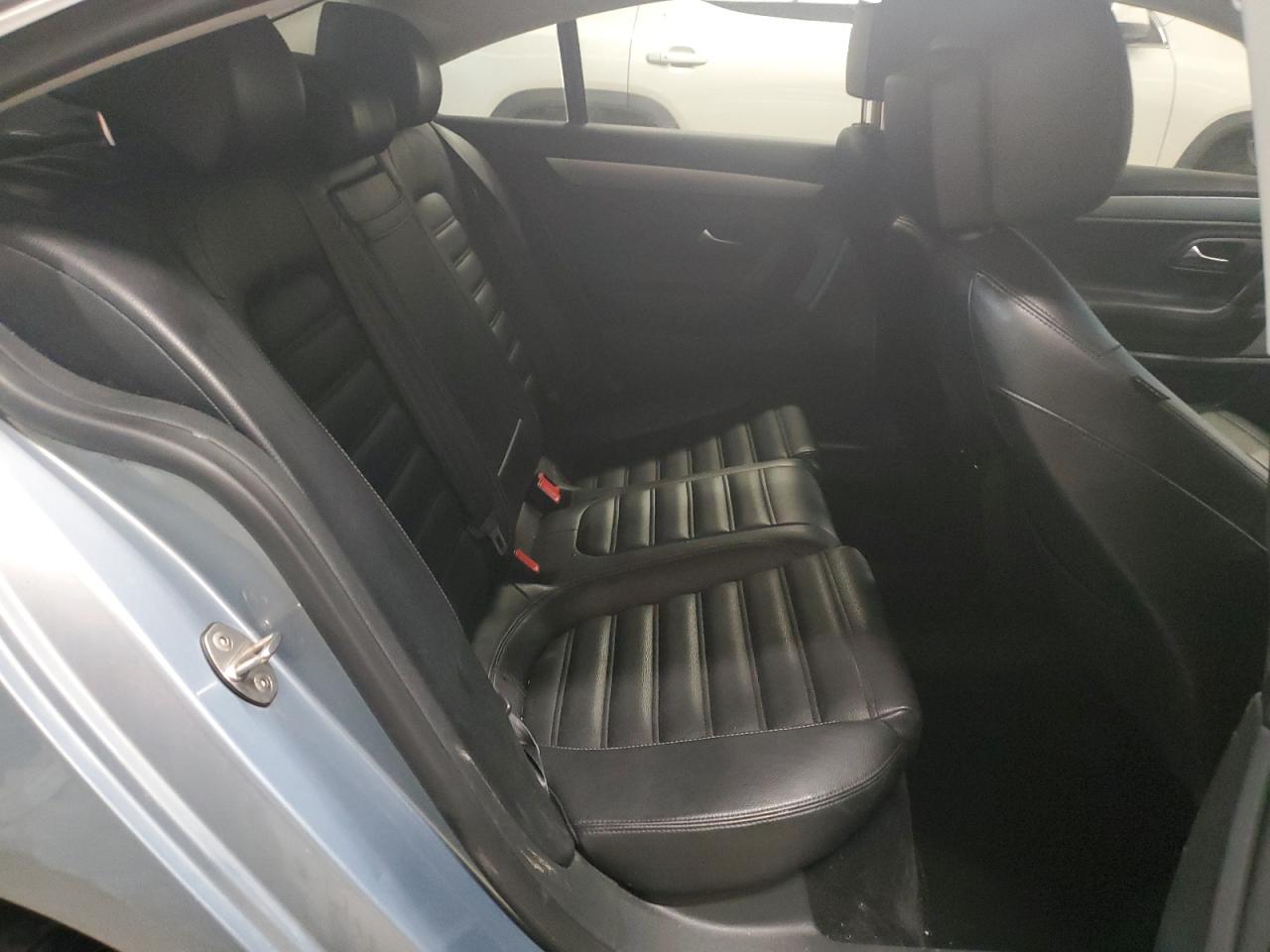 2013 Volkswagen Passat CC - Image 10