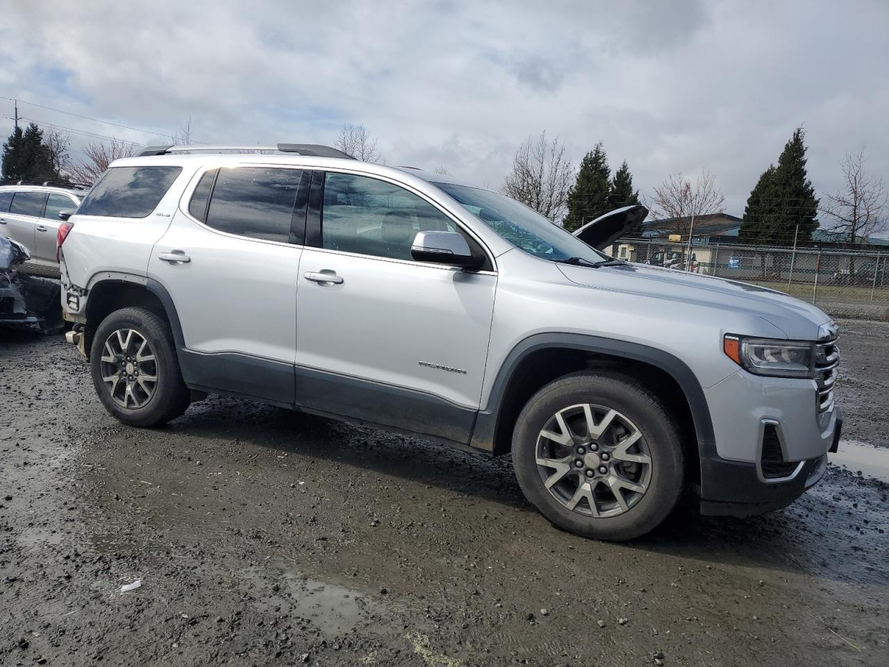 2020 GMC Acadia - Image 4