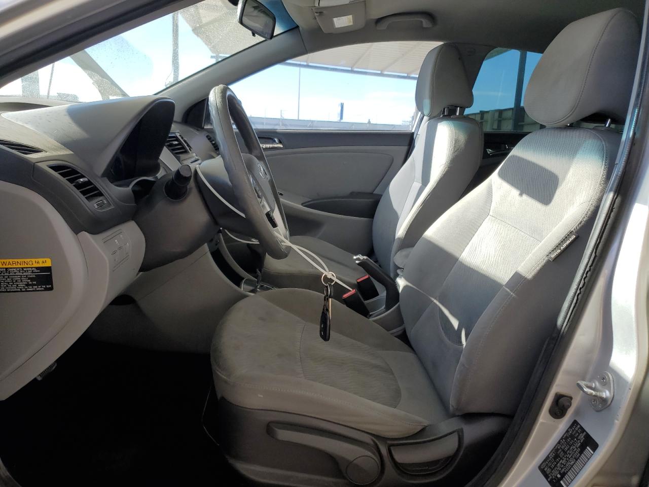 2013 Hyundai Accent - Image 7