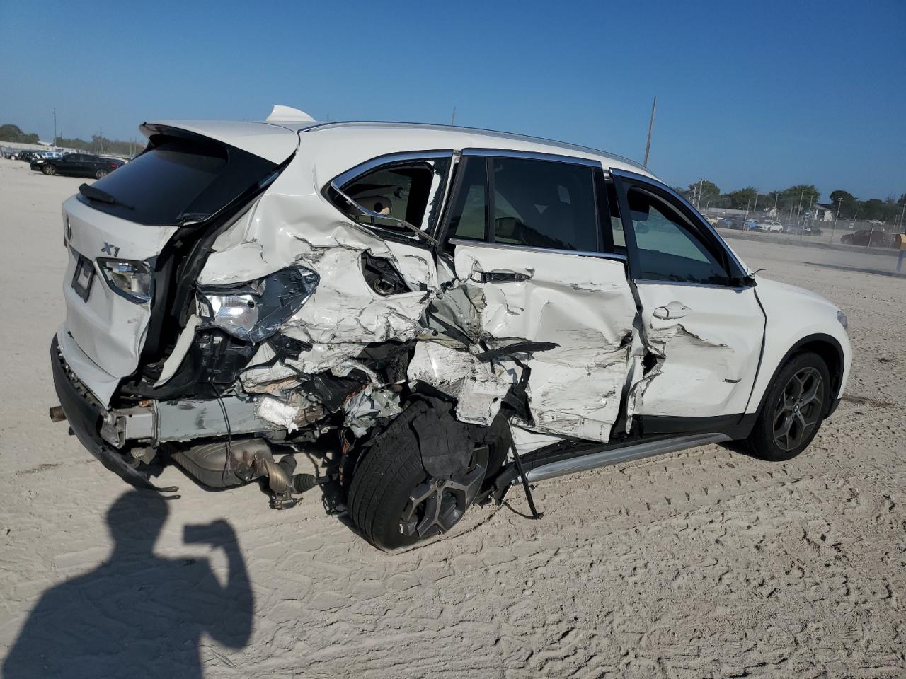 2016 BMW X1 - Image 3