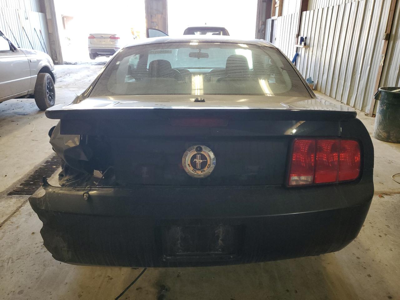 2008 Ford Mustang - Image 6