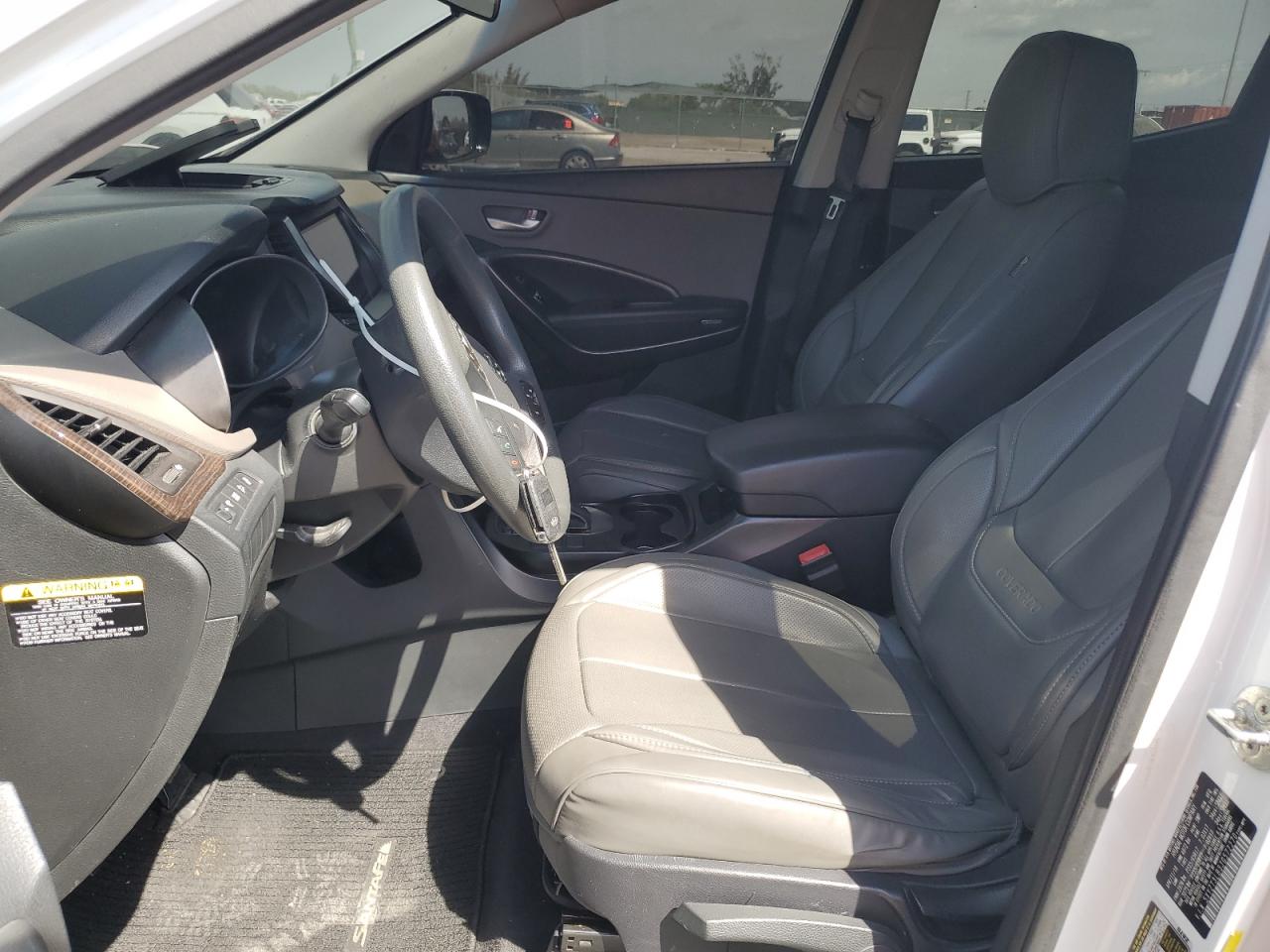 2018 Hyundai Santa Fe - Image 7