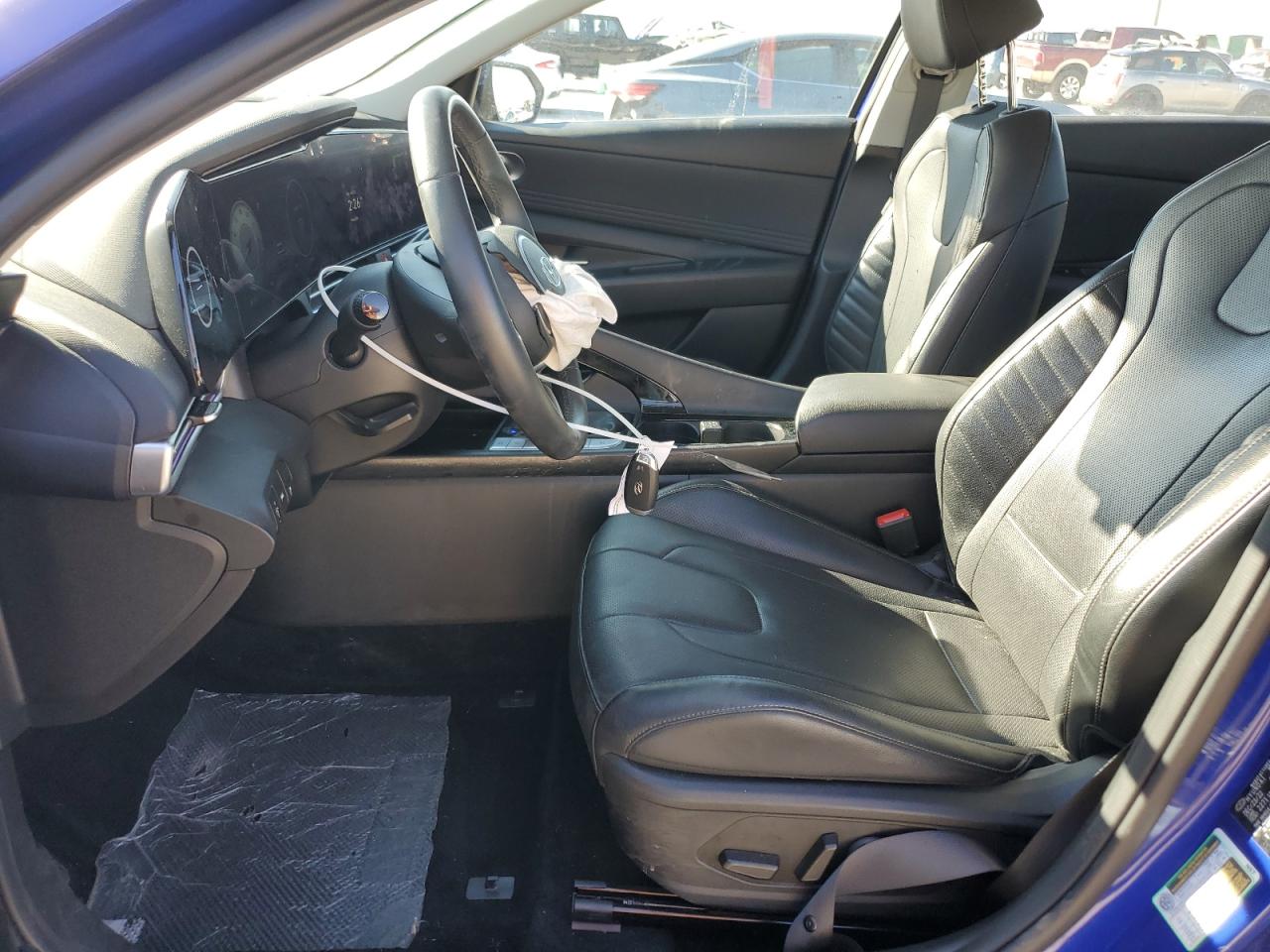 2023 Hyundai Elantra - Image 7