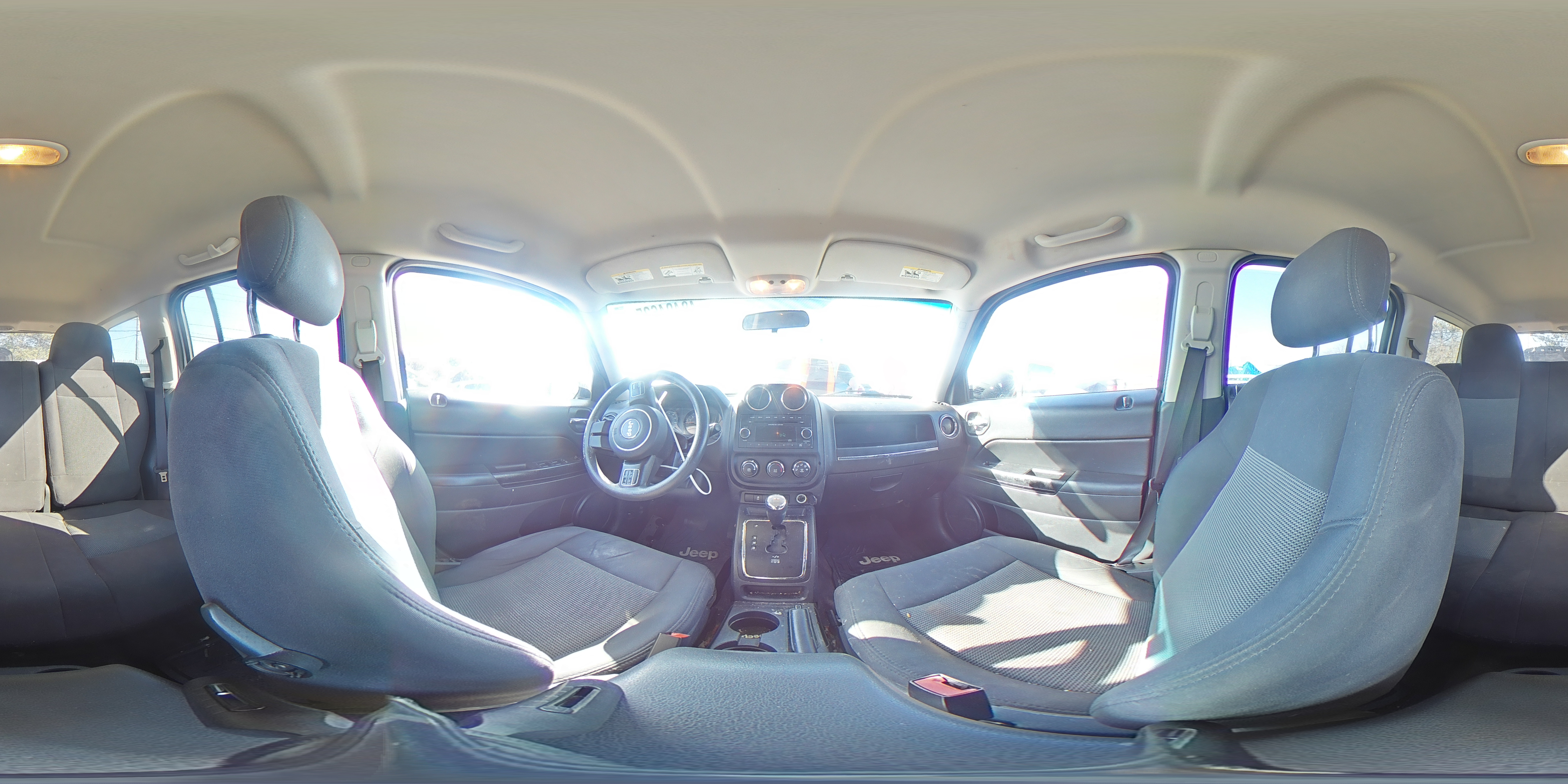 2015 Jeep Liberty (Patriot) - Image 14