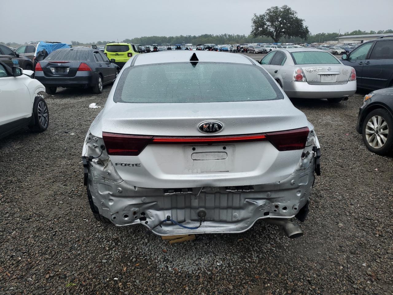 2019 Kia Forte - Image 6