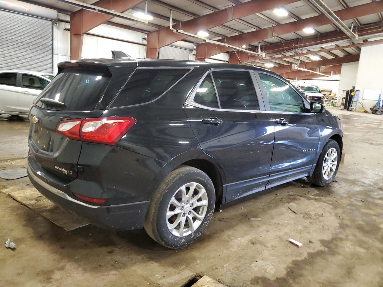2021 Chevrolet Equinox - Image 3