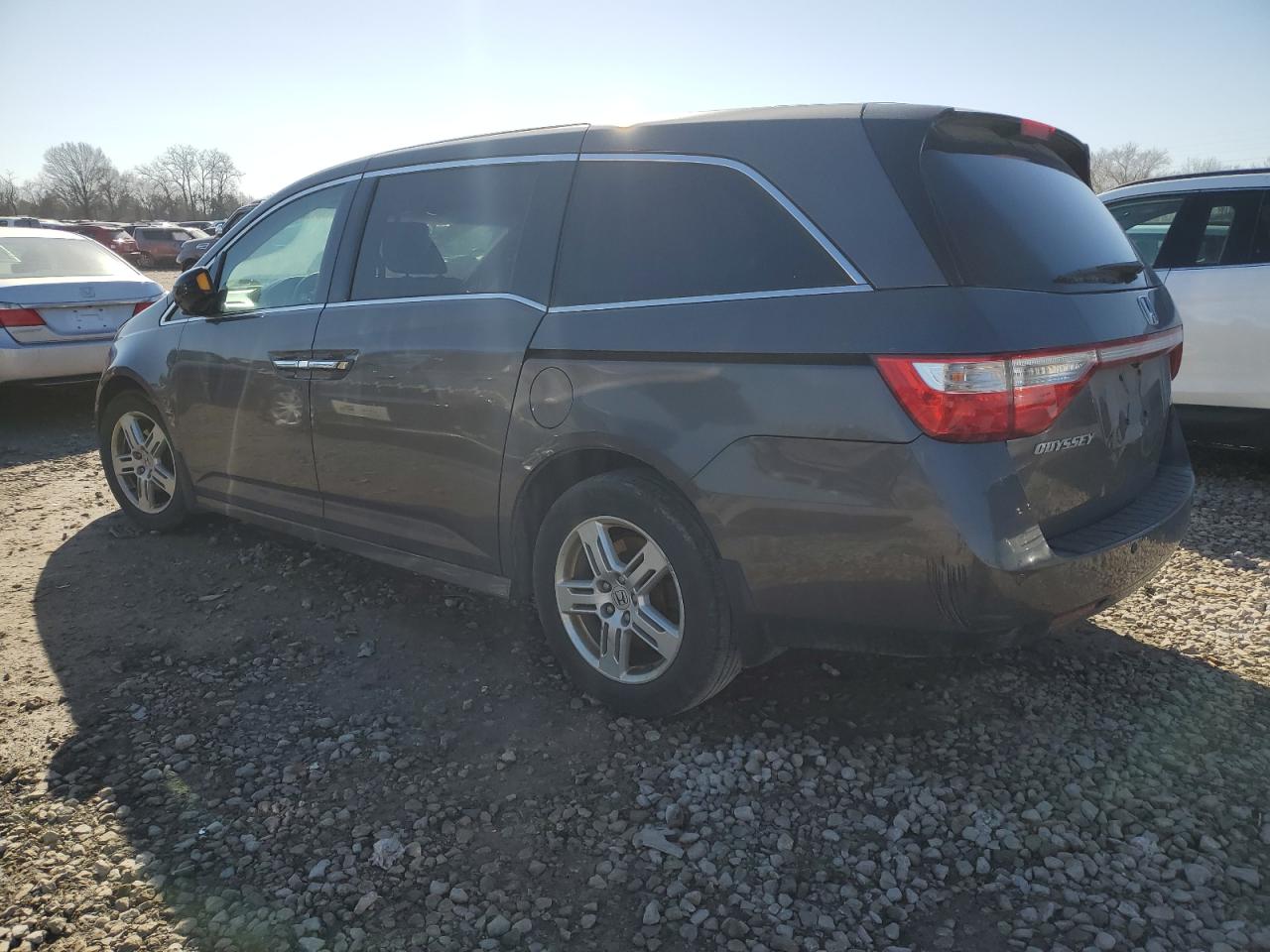 2011 Honda Odyssey - Image 2
