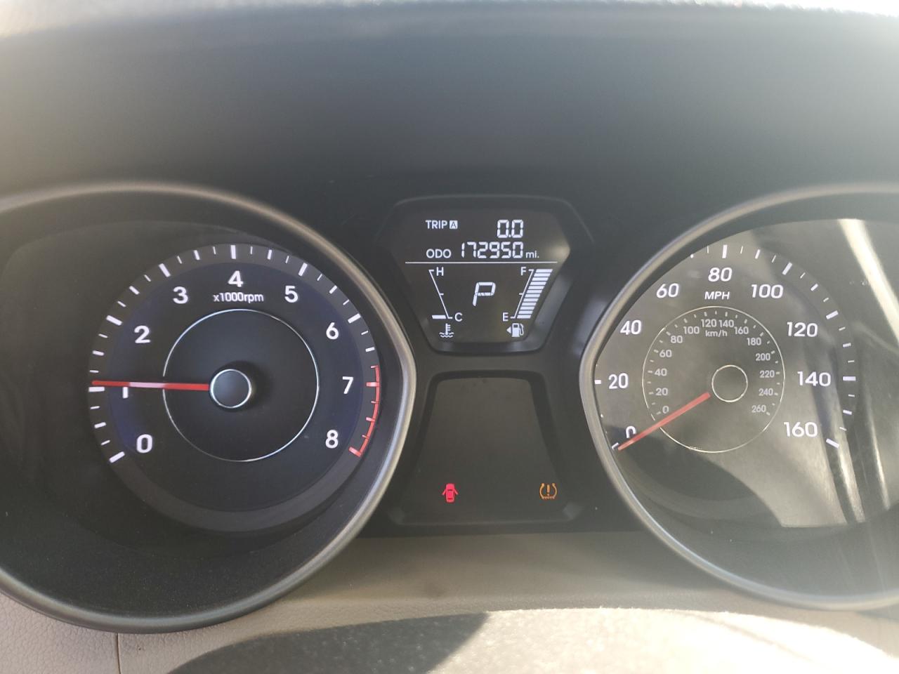 2013 Hyundai Elantra - Image 9